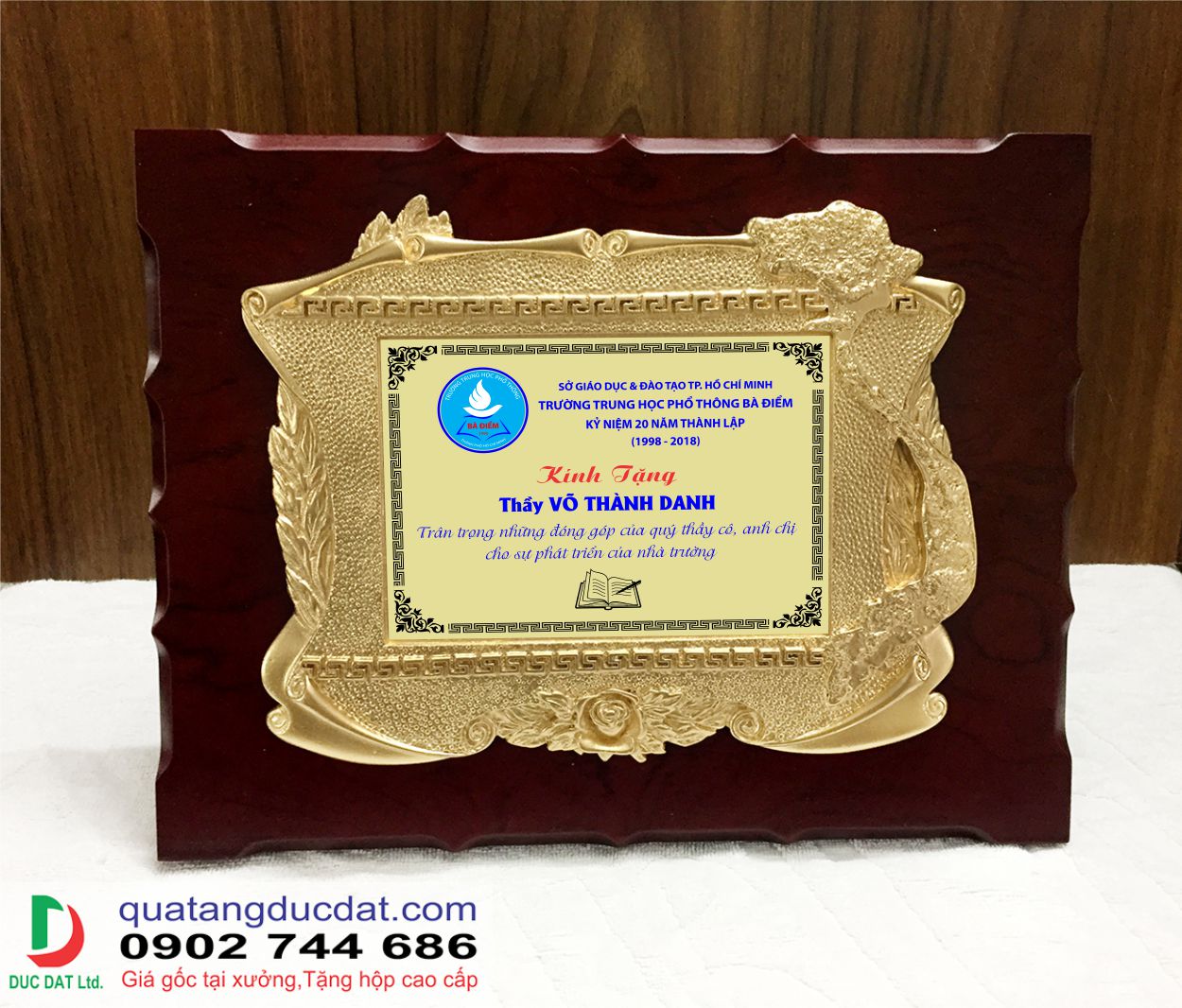 Kỷ-niệm-chương-gỗ-đồng-35-1